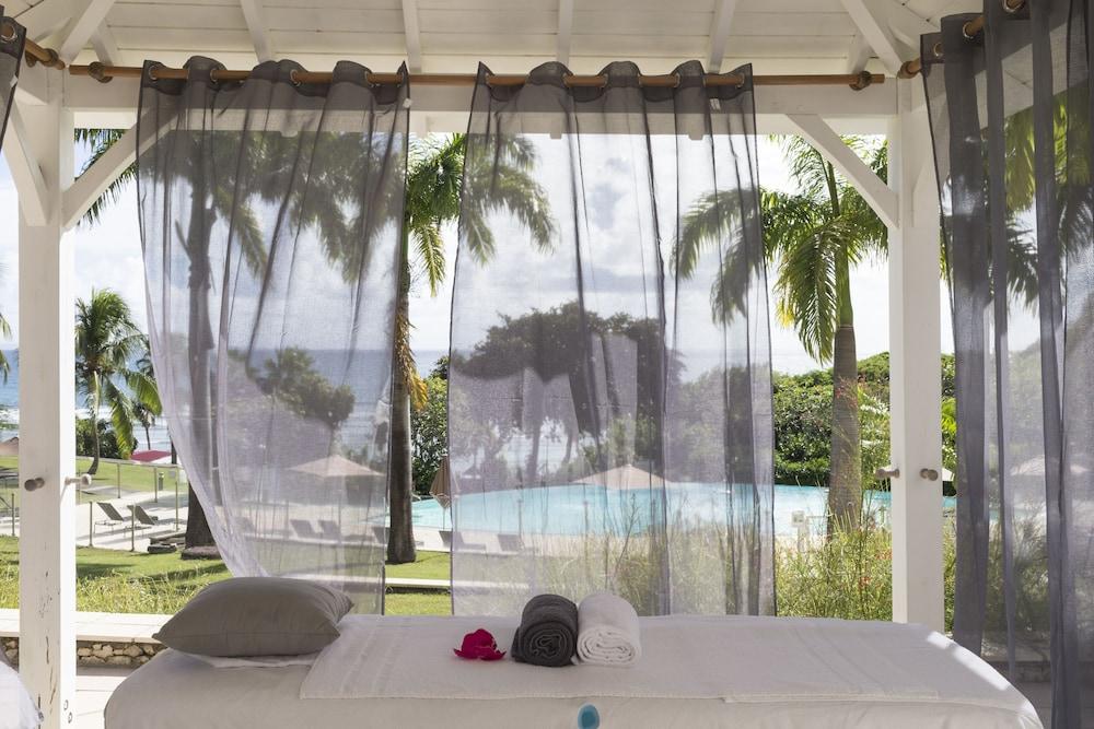 Residence Pierre & Vacances Premium Les Ilets Sainte-Luce Buitenkant foto